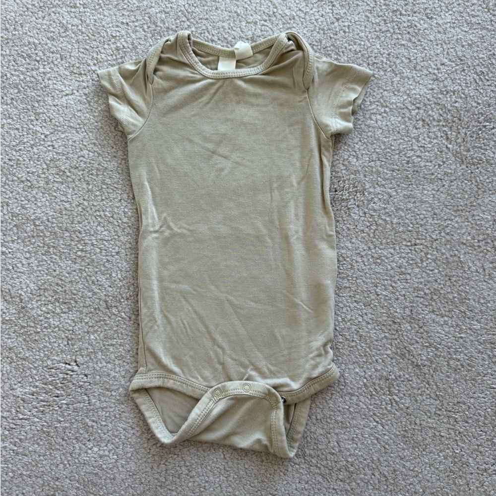 Kyte BABY 3-6 Bodysuit Tan